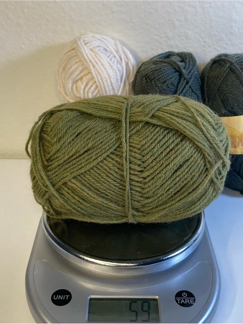 195 g / 6.8 oz Assorted WOOL Green and Cream Yarn Bundle (1 NWT, 1 NWOT)